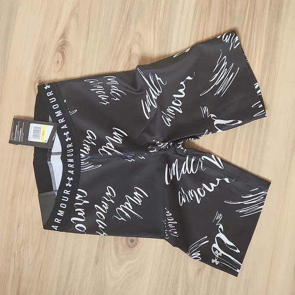 Size Small bike shorts - Picture 1 of 4